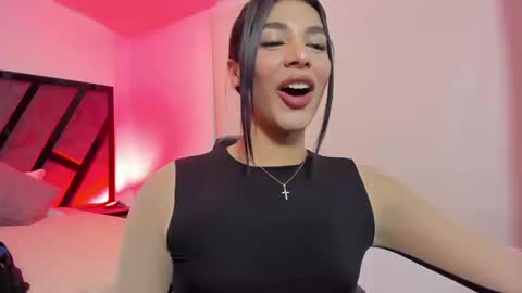 Snapshot of isabellefoxx chatting on 09.08.25 Isa online show from 09.08.25