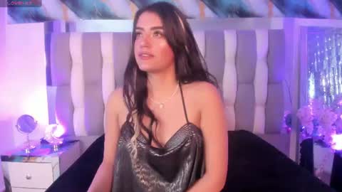 Snapshot of isadiazz chatting on 07.20.26 Isa online show from 07.20.26