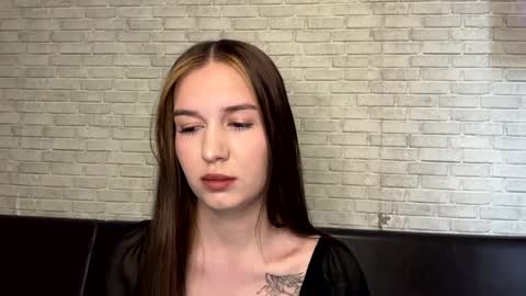 Snapshot of isarayner chatting on 06.07.26 Vita online show from 06.07.26