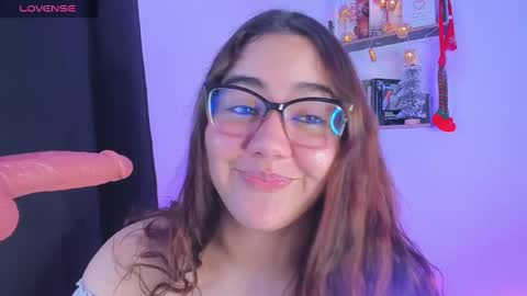 Snapshot of isarhodes_ chatting on 12.01.24 Isa online show from 12.01.24