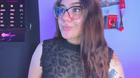 Snapshot of isarhodes_ chatting on 12.17.24 Isa online show from 12.17.24