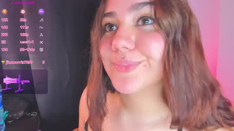 Snapshot of isarhodes_ chatting on 12.23.24 Isa online show from 12.23.24