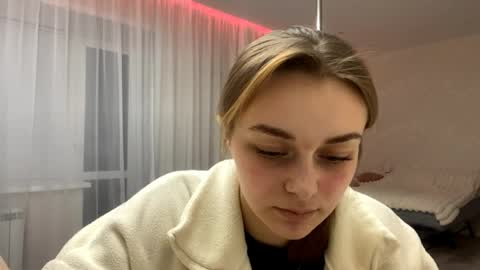 Snapshot of isauratorkelson chatting on 03.25.26 Issa online show from 03.25.26