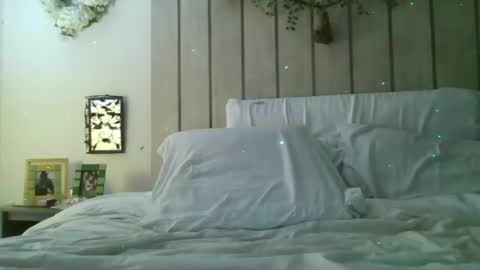 Snapshot of iseestarz420 chatting on 09.26.25 Iseestarz420 online show from 09.26.25