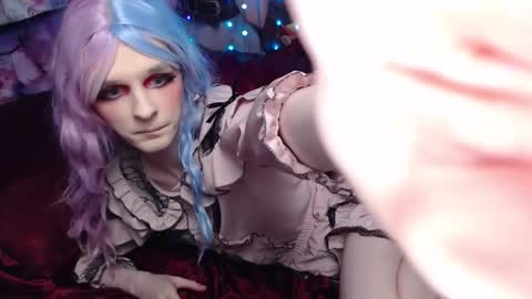 Snapshot of iselestias chatting on 02.23.26 Sele online show from 02.23.26