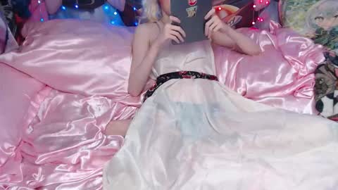 Snapshot of iselestias chatting on 03.07.26 Sele online show from 03.07.26