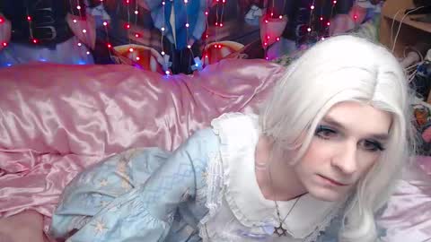 Snapshot of iselestias chatting on 03.15.26 Sele online show from 03.15.26