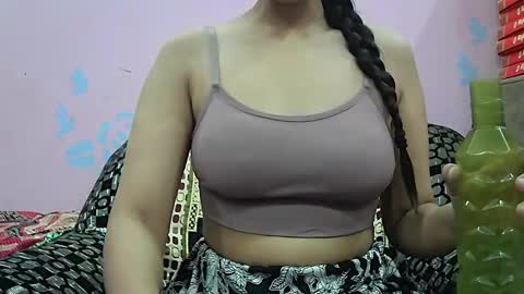 ishika_singh_ online show from 03.17.26