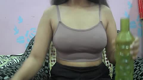 ishika_singh_ online show from 04.05.26