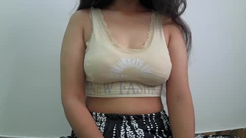 ishika_singh_ online show from 07.13.26