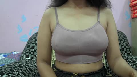 ishika_singh_ online show from 07.30.26