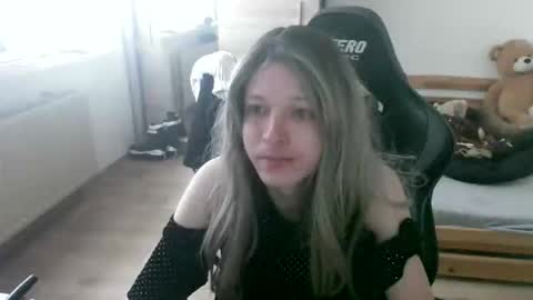 Snapshot of isilmarith chatting on 03.15.26 isilmarith online show from 03.15.26