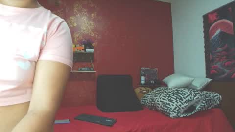 Snapshot of isis_blade chatting on 09.16.25 Isis Blade online show from 09.16.25