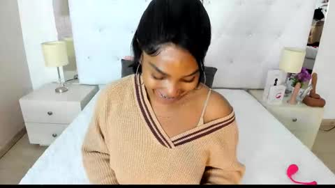 Snapshot of isla_scott chatting on 01.11.26 Vanessa online show from 01.11.26