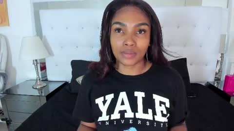 Snapshot of isla_scott chatting on 07.14.26 Vanessa online show from 07.14.26