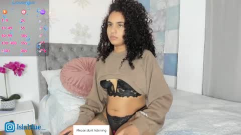 Isla Blue online show from 04.16.26