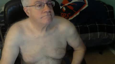 Snapshot of islesman22 chatting on 02.03.25 islesman22 online show from 02.03.25