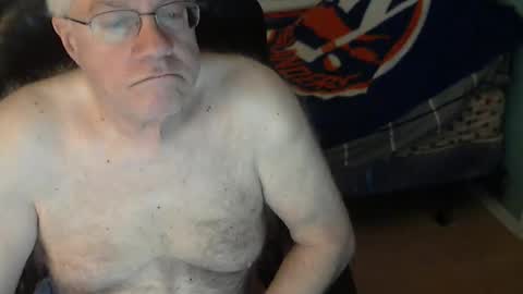 Snapshot of islesman22 chatting on 02.25.26 islesman22 online show from 02.25.26