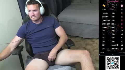 Snapshot of isotronic chatting on 02.11.26 isotronic online show from 02.11.26