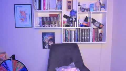 Snapshot of issa_latin chatting on 12.05.25 INSTAGRAM issabella18 TWITTER issa latin online show from 12.05.25