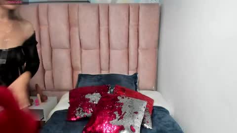 ISSA MILF online show from 05.04.26