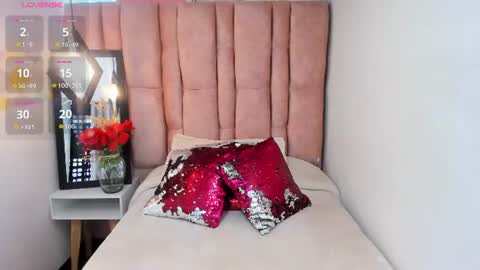 ISSA MILF online show from 08.08.26