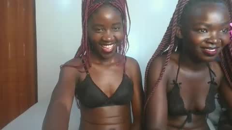 Snapshot of issa_sky1 chatting on 01.09.26 Sky online show from 01.09.26