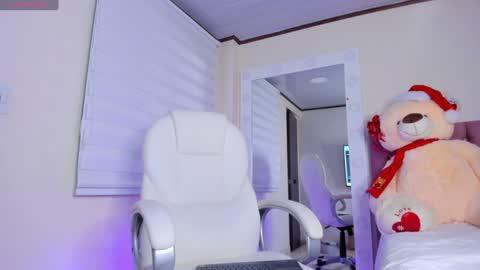 Isa  online show from 12.27.24