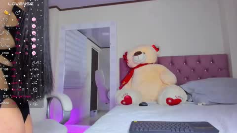 Isa  online show from 02.10.25