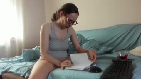 Issabelle online show from 04.25.26