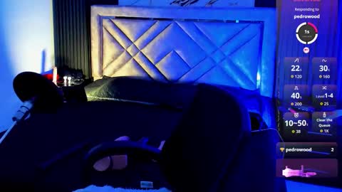 Snapshot of issafoxx chatting on 10.27.25 Issafoxx online show from 10.27.25