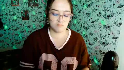 Yiz online show from 05.10.26