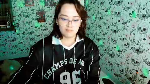 Yiz online show from 05.15.26