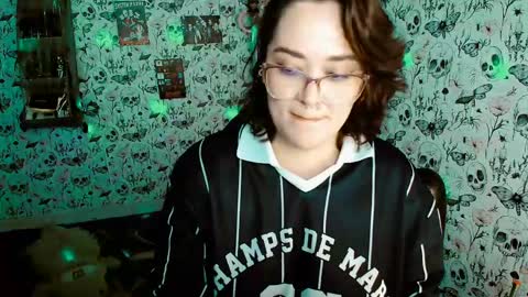 Yiz online show from 05.15.26