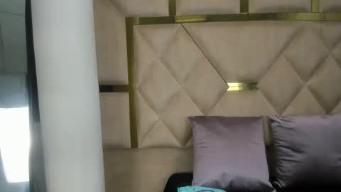 Issys online show from 01.13.26