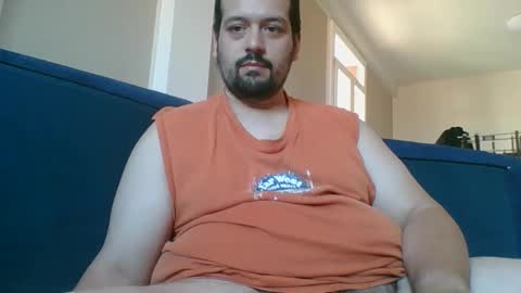 Snapshot of italianbigboy93 chatting on 09.29.25 italianbigboy93 online show from 09.29.25