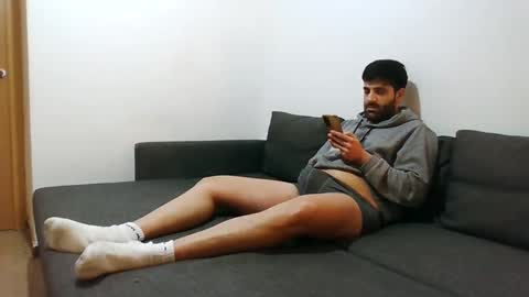 italianboybcn online show from 12.29.24