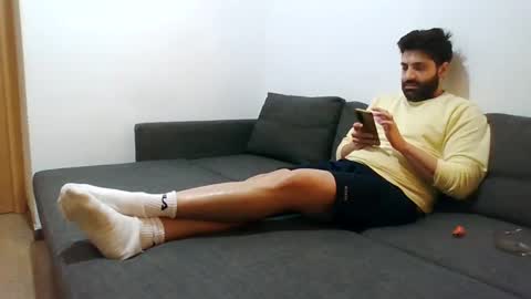 italianboybcn online show from 01.10.25