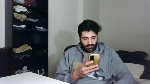 italianboybcn online show from 01.10.25