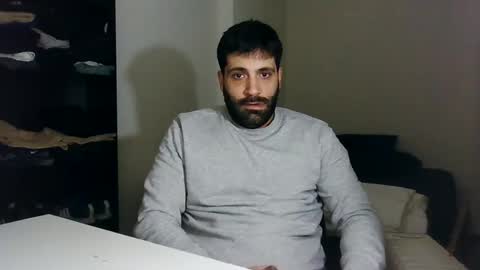 italianboybcn online show from 01.20.25