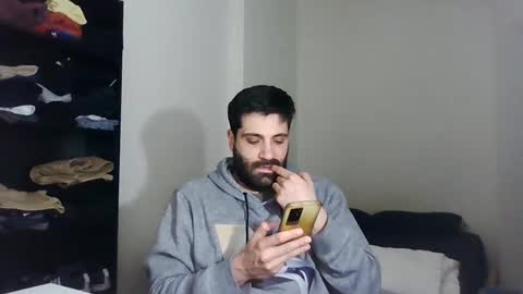 italianboybcn online show from 01.22.25