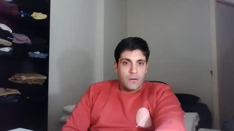 italianboybcn online show from 01.30.25