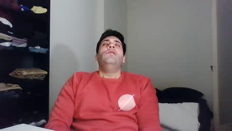 italianboybcn online show from 01.31.25