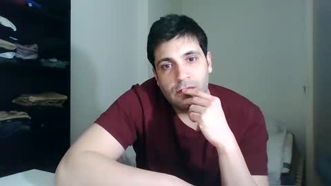 italianboybcn online show from 01.31.25