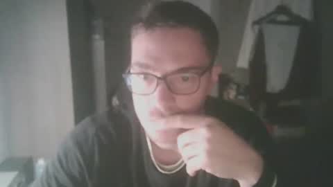 Snapshot of italianslavexoxo chatting on 11.30.25 S online show from 11.30.25