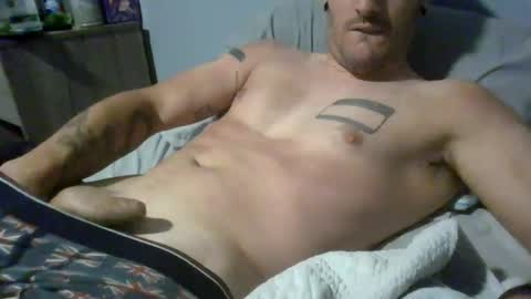 Snapshot of italianstallion69123 chatting on 06.12.26 italianstallion69123 online show from 06.12.26