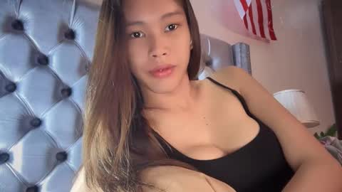 Cora online show from 10.02.25