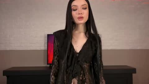 Stacy online show from 06.08.26