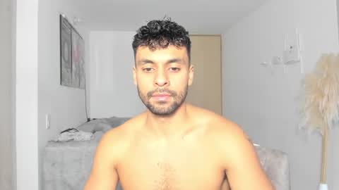 Snapshot of itsgeo1111 chatting on 10.13.25 CALL ME GEO online show from 10.13.25