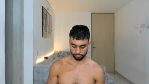 Snapshot of itsgeo1111 chatting on 11.19.25 CALL ME GEO online show from 11.19.25